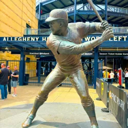 willie_stargell_statue_pnc_park_april_2024