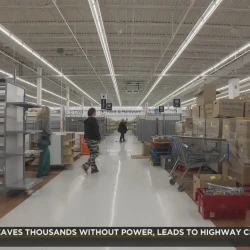 Bargain hunters get sneak peek of auction at former Waterworks Walmart